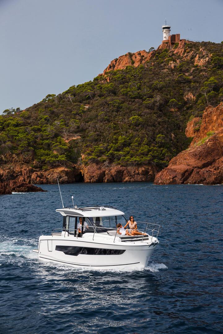 Jeanneau Merry Fisher 895