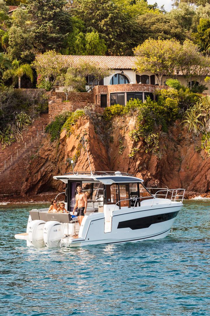 Jeanneau Merry Fisher 895