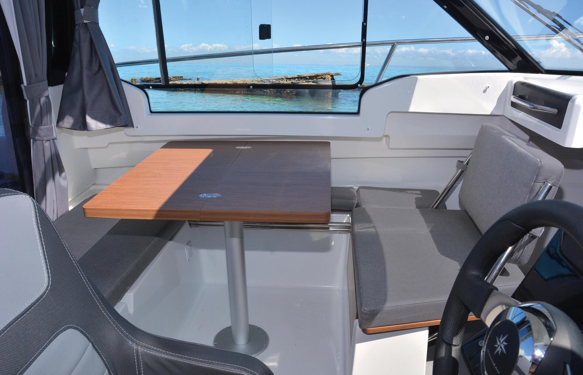 Jeanneau Merry Fisher 695